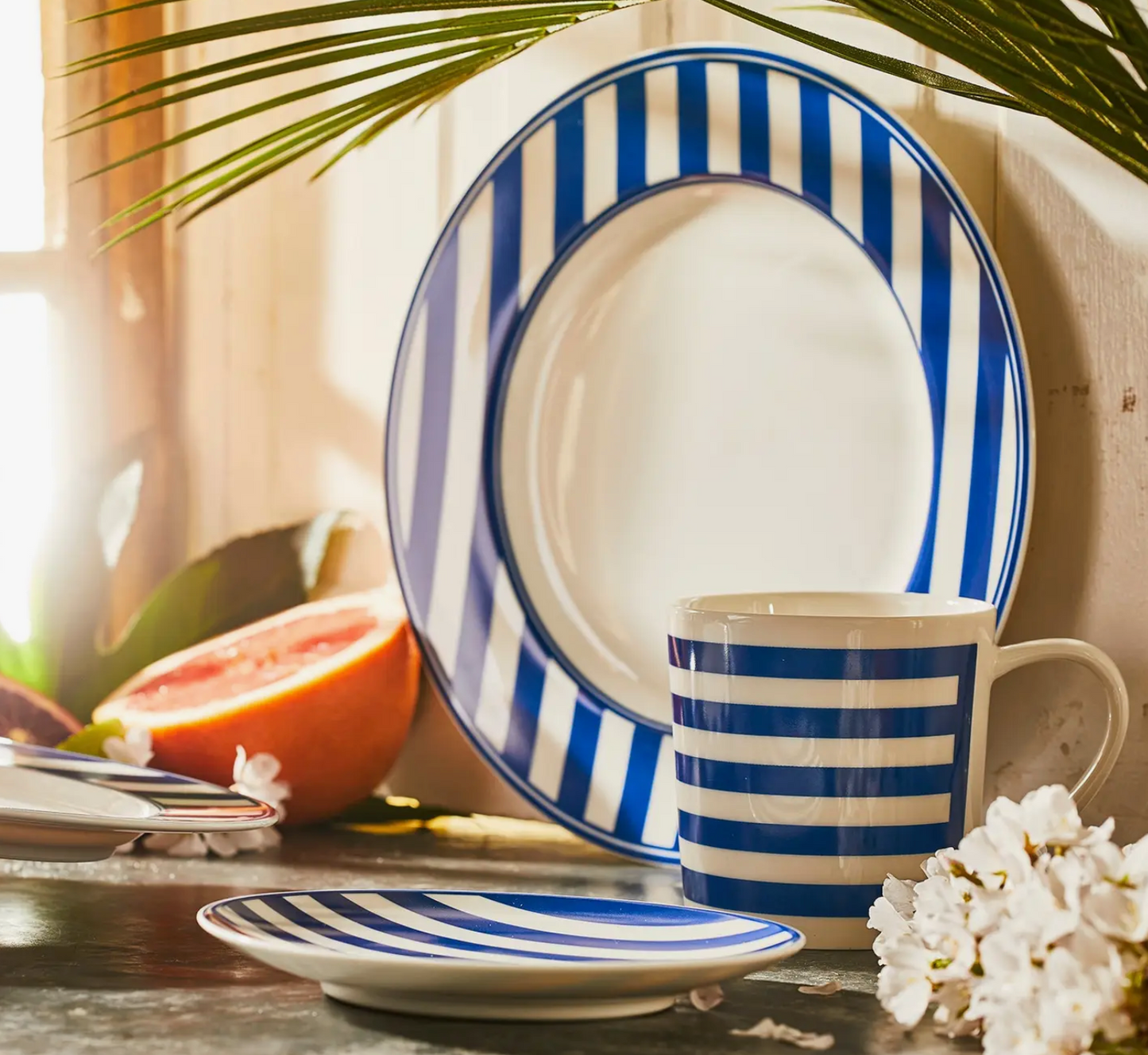 BEACH TOWEL STRIPE CANAPE PLATES