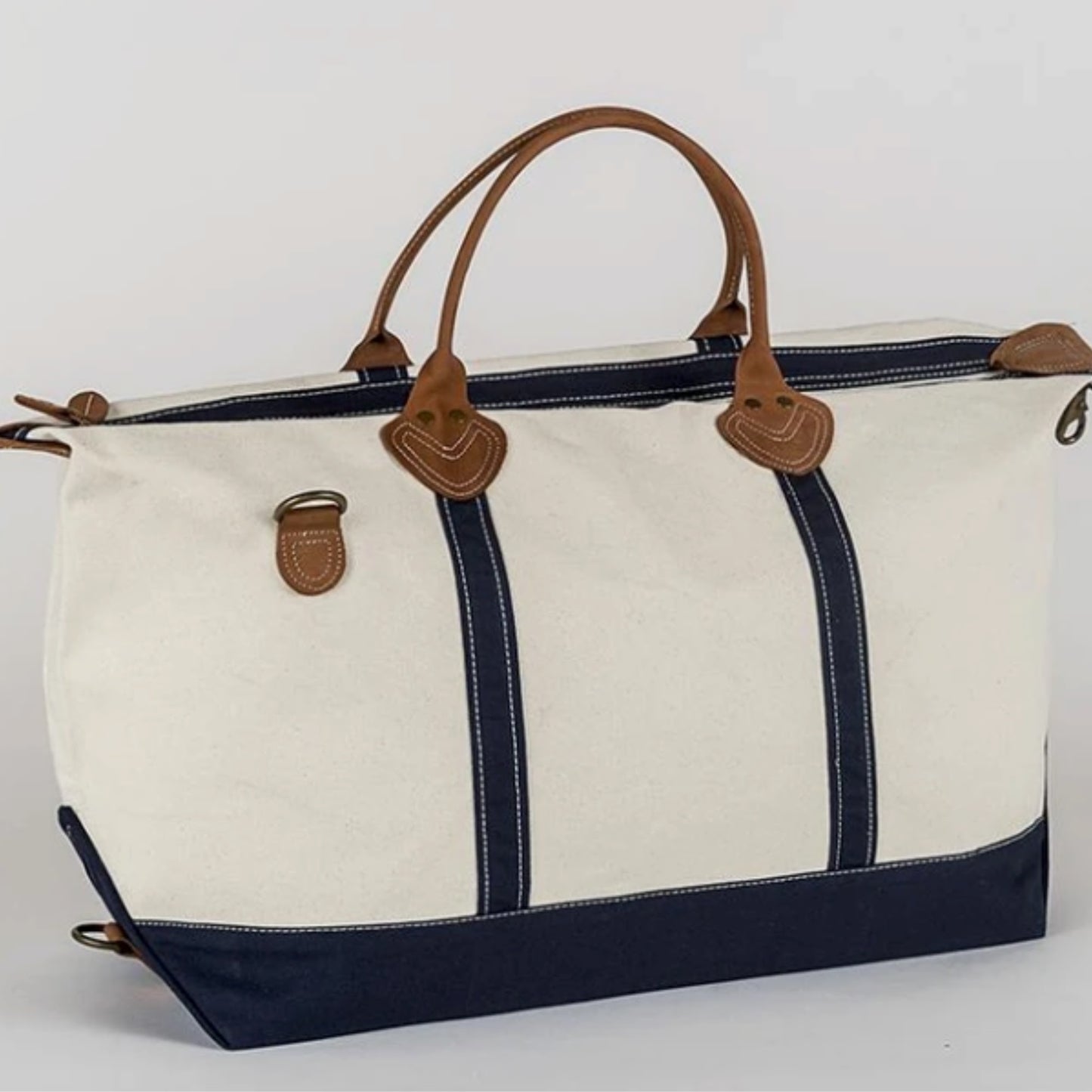WEEKENDER DUFFLE