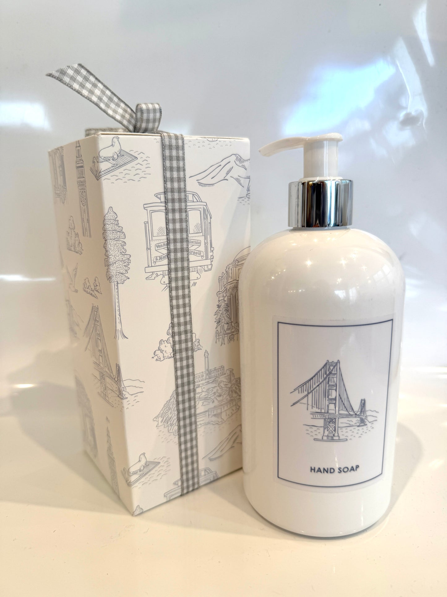 SAN FRANCISCO HAND SOAP